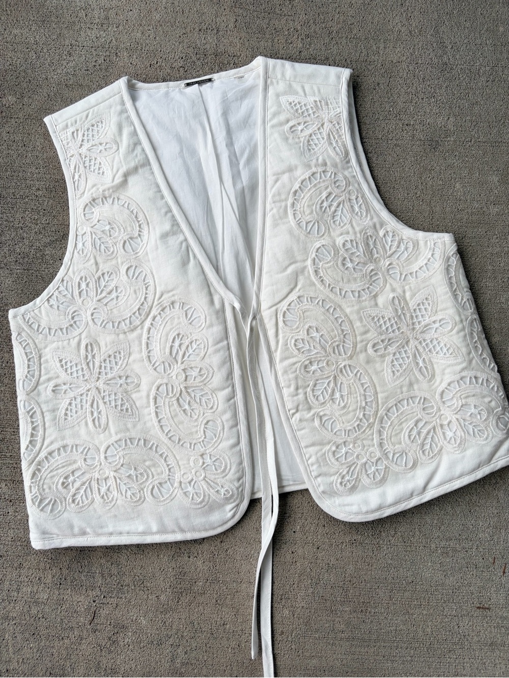 Elie Tahari cotton linen eyelet embroidered tie front vest sky white quilted top